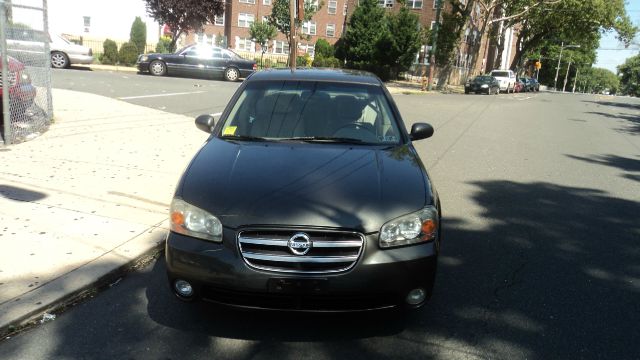 2002 Nissan Maxima LS 4x4 Truck