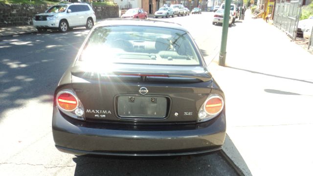 2002 Nissan Maxima LS 4x4 Truck