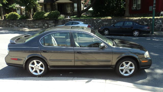 2002 Nissan Maxima LS 4x4 Truck