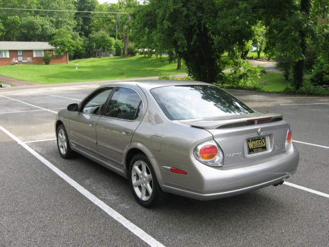 2002 Nissan Maxima SE