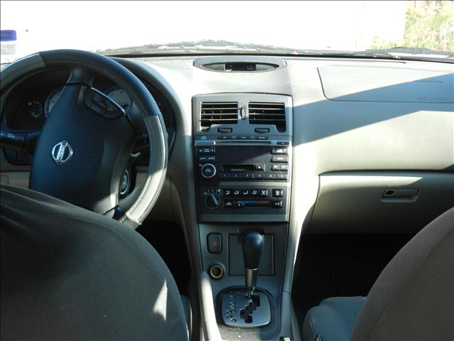 2002 Nissan Maxima SE