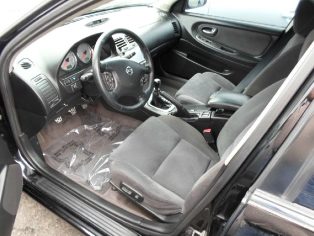 2002 Nissan Maxima SE