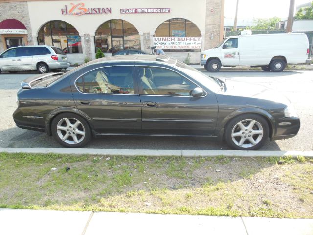2002 Nissan Maxima SE