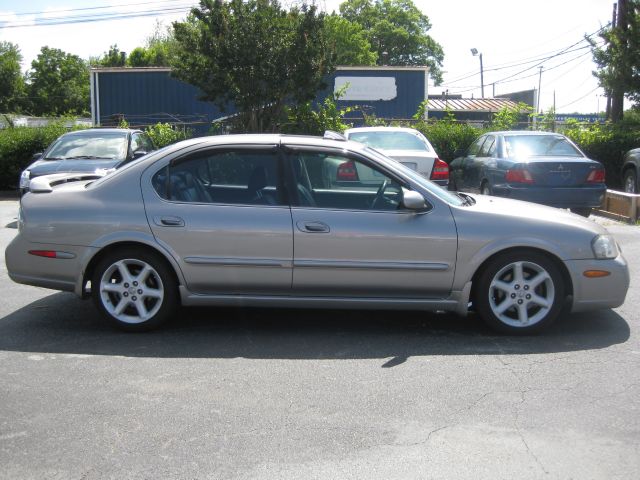 2002 Nissan Maxima SE