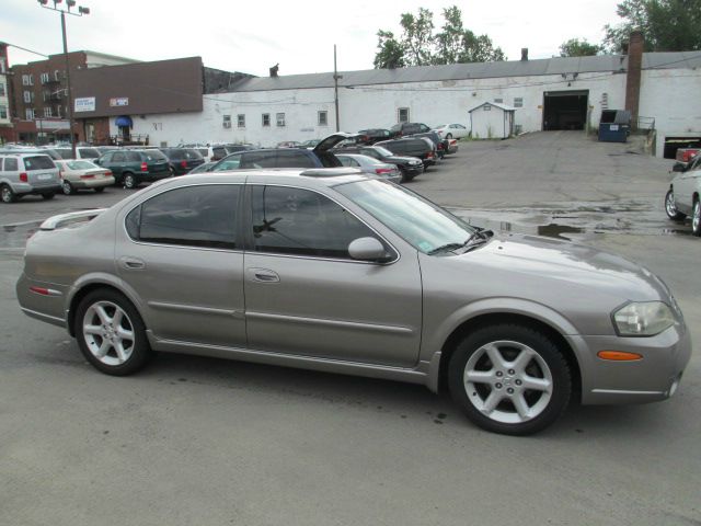 2002 Nissan Maxima SE