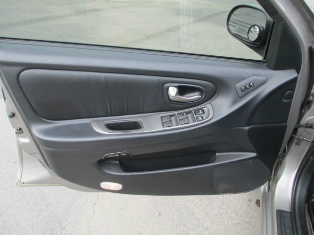 2002 Nissan Maxima SE