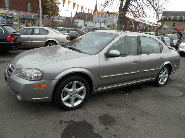 2002 Nissan Maxima SE