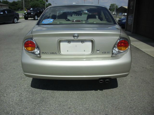 2002 Nissan Maxima 3.0 Quattro