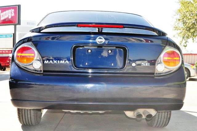 2002 Nissan Maxima SE