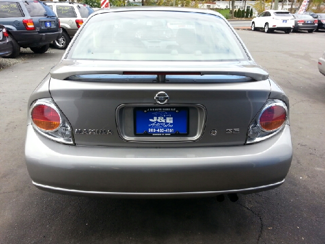 2002 Nissan Maxima SE