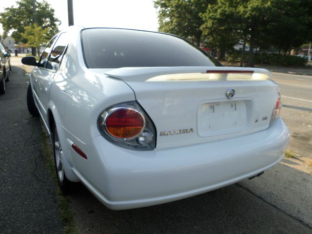 2002 Nissan Maxima SE