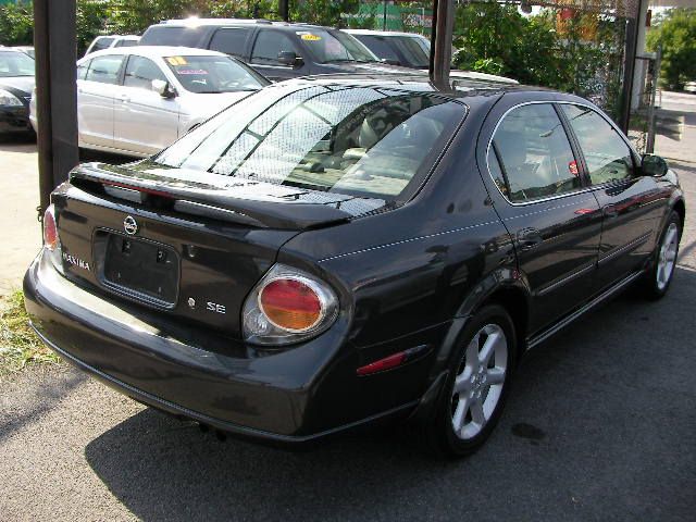 2002 Nissan Maxima SE