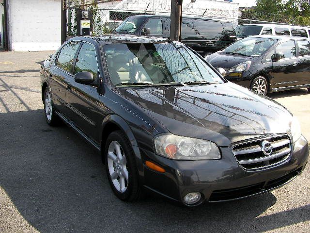 2002 Nissan Maxima SE