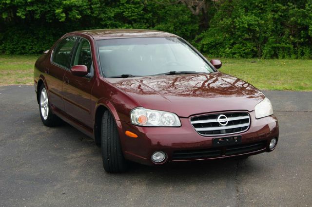 2003 Nissan Maxima LS Flex Fuel 4x4 This Is One Of Our Best Bargains