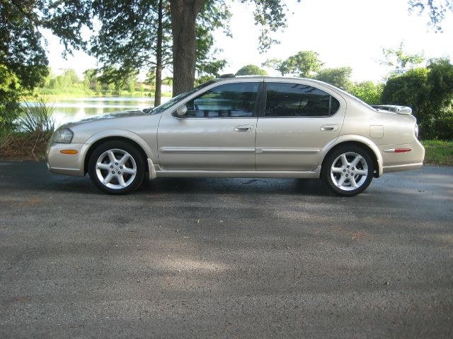2003 Nissan Maxima SE