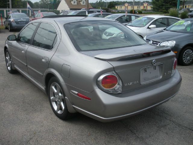 2003 Nissan Maxima SE