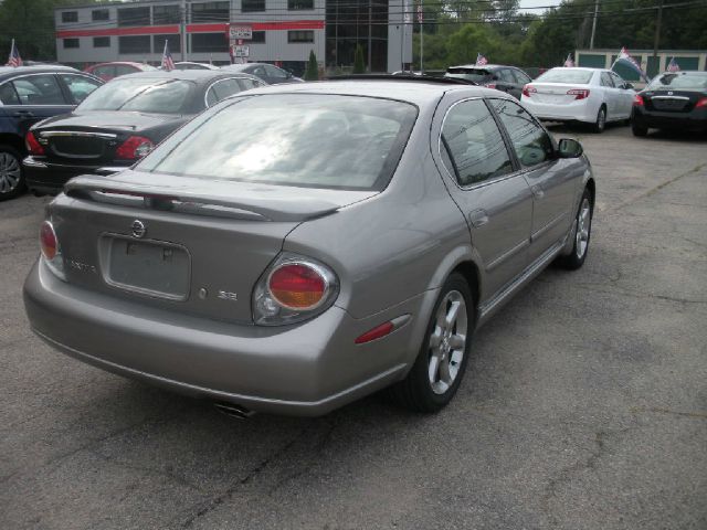 2003 Nissan Maxima SE