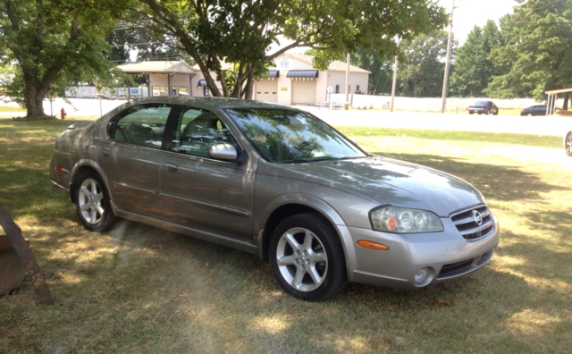 2003 Nissan Maxima SE