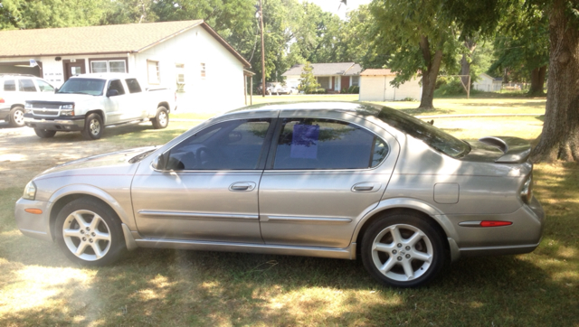 2003 Nissan Maxima SE