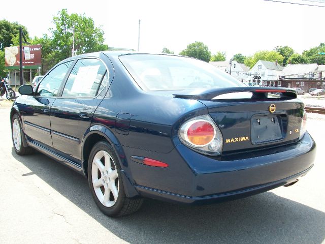 2003 Nissan Maxima SE