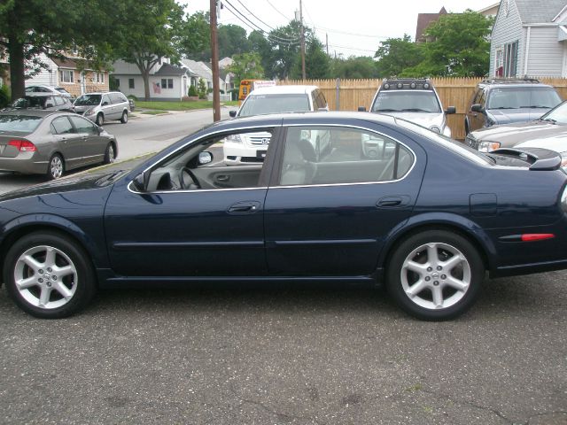 2003 Nissan Maxima SE