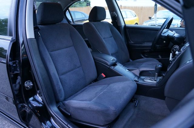 2003 Nissan Maxima SE