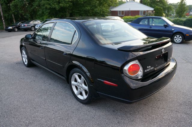 2003 Nissan Maxima SE