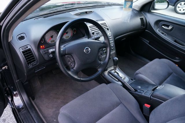2003 Nissan Maxima SE