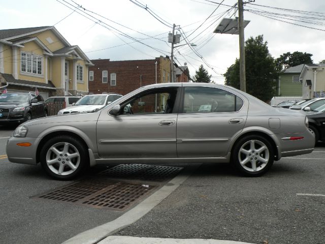 2003 Nissan Maxima SE