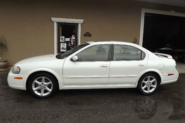 2003 Nissan Maxima SE