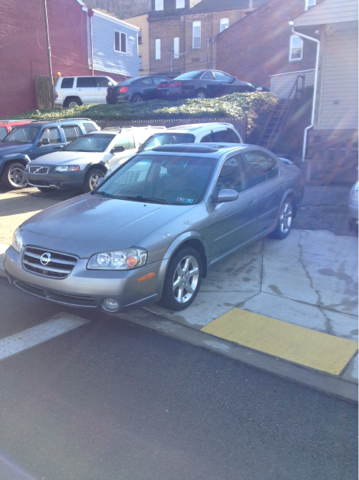 2003 Nissan Maxima SE