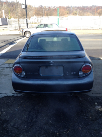 2003 Nissan Maxima SE