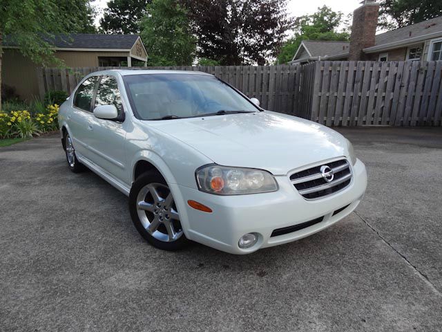 2003 Nissan Maxima SE