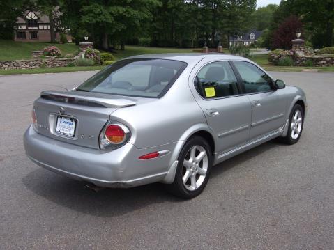 2003 Nissan Maxima R1