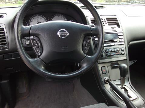 2003 Nissan Maxima R1