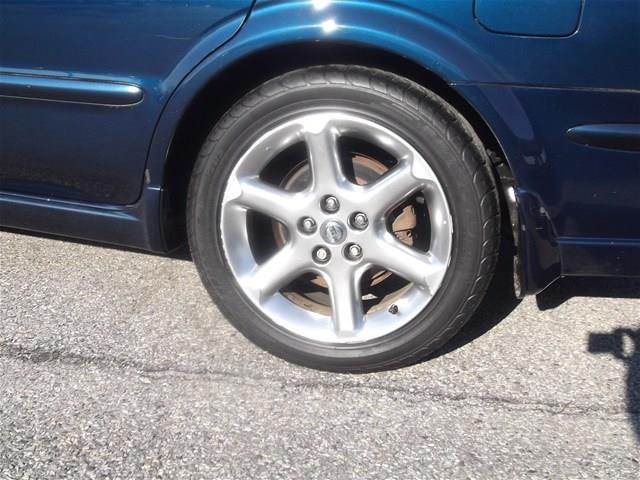 2003 Nissan Maxima Unknown