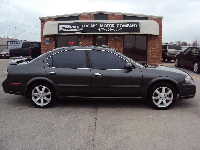 2003 Nissan Maxima SLE Ext. Cab Short Bed 4WD