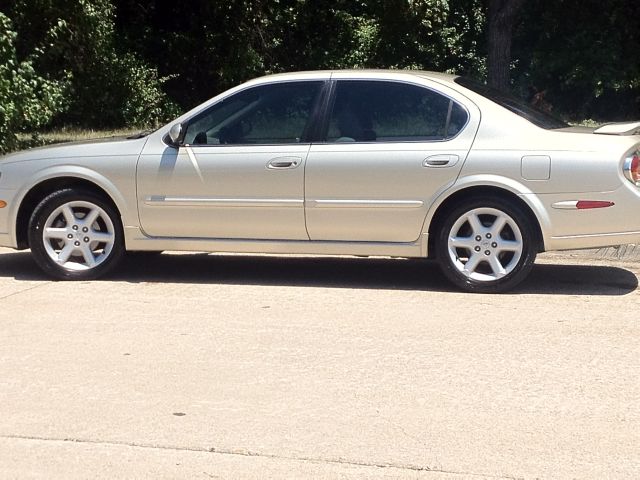 2003 Nissan Maxima SE