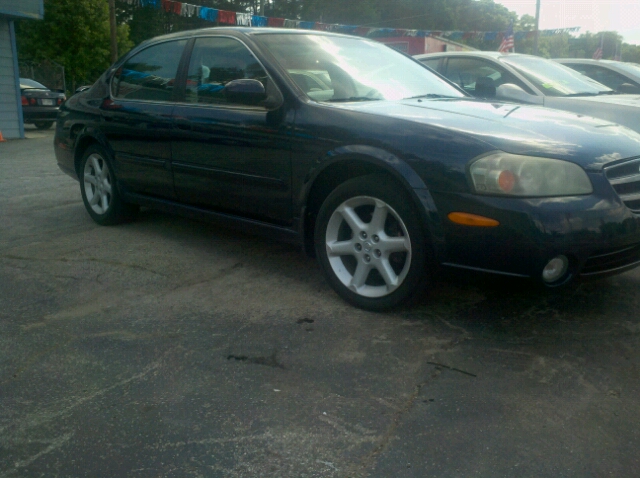 2003 Nissan Maxima SE