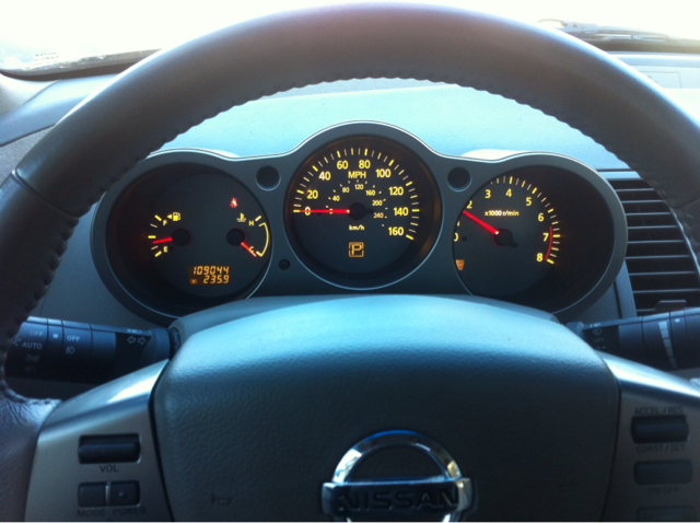 2004 Nissan Maxima SE