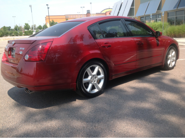 2004 Nissan Maxima SE