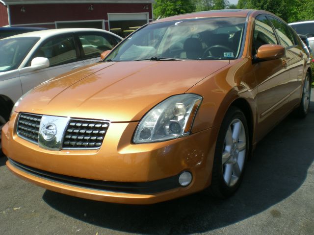 2004 Nissan Maxima SE