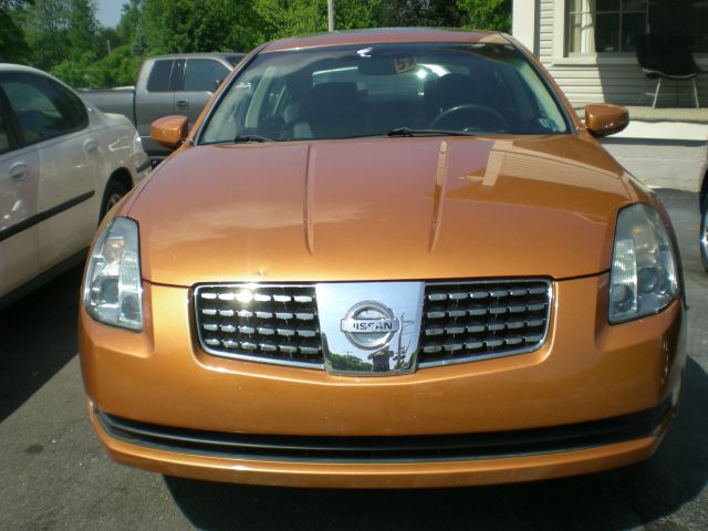2004 Nissan Maxima SE