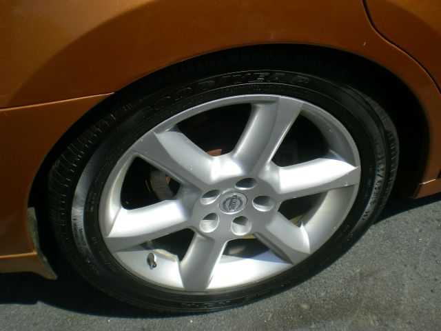 2004 Nissan Maxima SE
