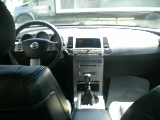 2004 Nissan Maxima SE
