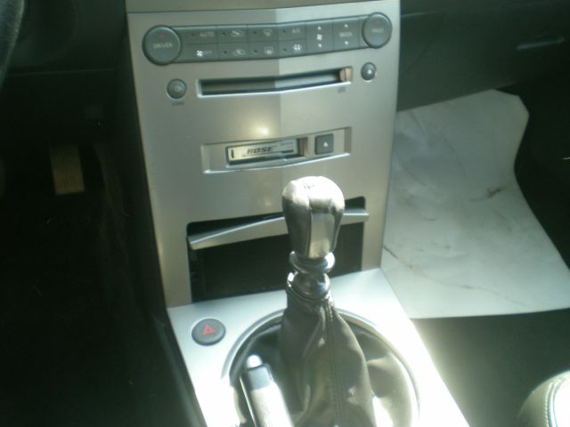 2004 Nissan Maxima SE