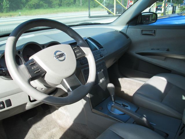 2004 Nissan Maxima SE