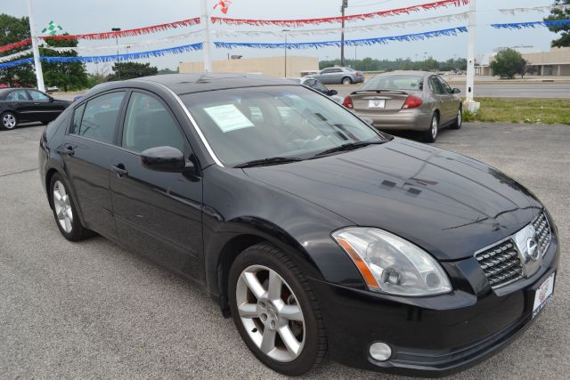 2004 Nissan Maxima SE