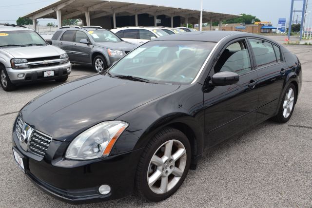 2004 Nissan Maxima SE