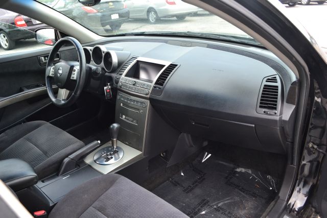 2004 Nissan Maxima SE